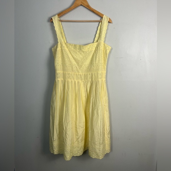 Antonio Melani Butter Yellow Eyelet detail sleeveless midi dress size 14 - Picture 1 of 7